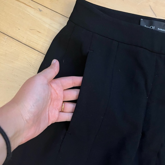 Aritzia babaton black trousers size 4 - Picture 3 of 5